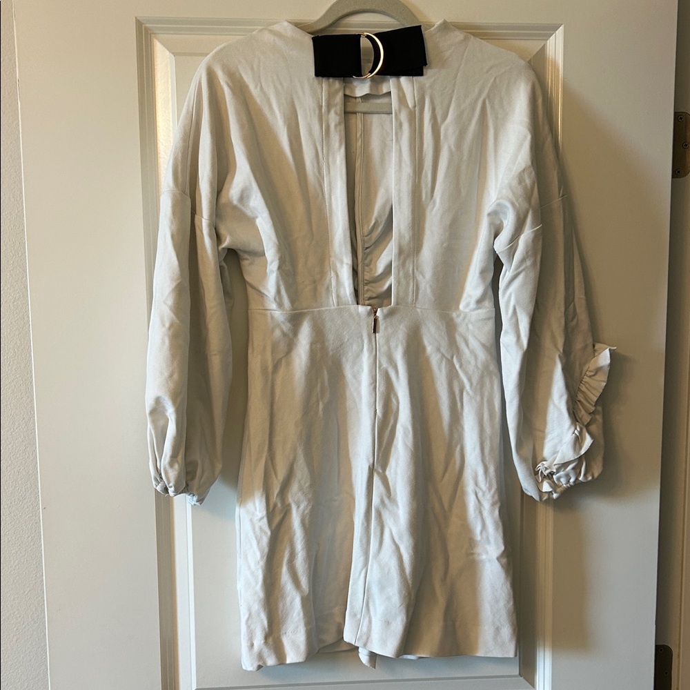 Tibi White Long Sleeve Elastene Dress with Back slit and ruffle size 2 - Picture 2 of 5